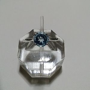 3/$50💎 Blue Topaz Ring